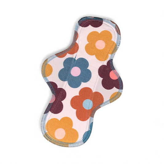 Retro Daisy Single Cloth Pad (Multiple Sizes Available)